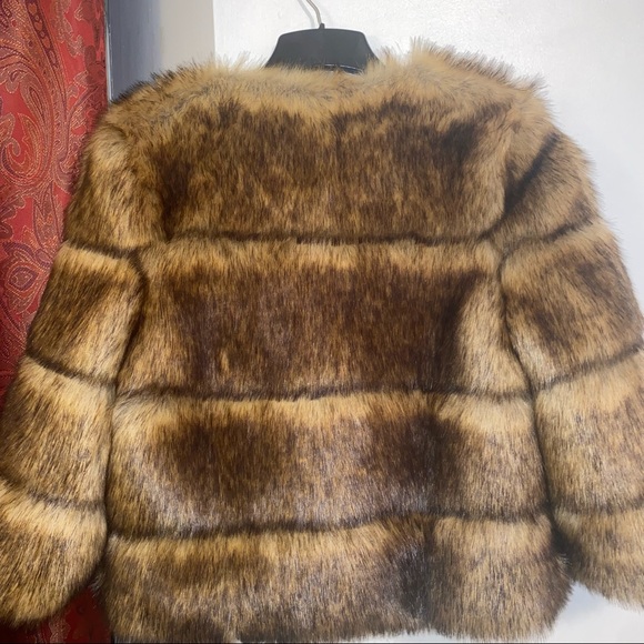 Vegan fur jacket - Picture 4 of 4